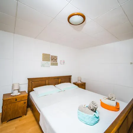 House In With Terrace, Air Conditioning, Wifi 3709-2