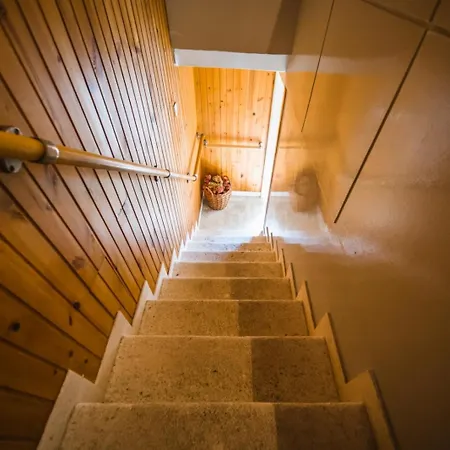 House In With Terrace, Air Conditioning, Wifi 3709-2 Zrnovo