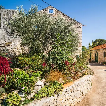 Dom wakacyjny House In With Terrace, Air Conditioning, Wifi 3709-2