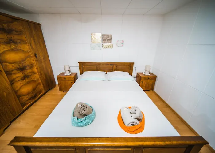 House In With Terrace, Air Conditioning, Wifi 3709-2 *