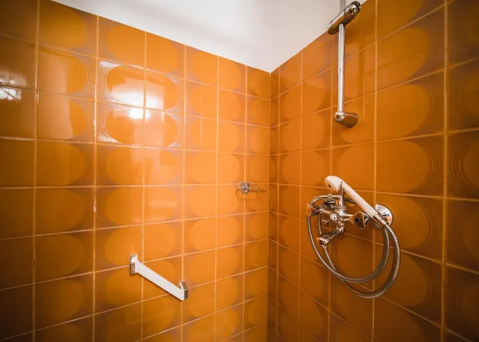 House In With Terrace, Air Conditioning, Wifi 3709-2 Žrnovo